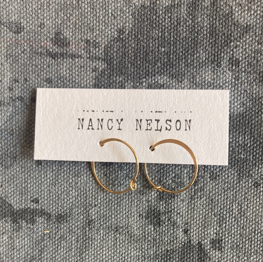 Nancy Nelson hoops